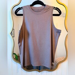 Vuori Women's Muscle Tee in Taupe